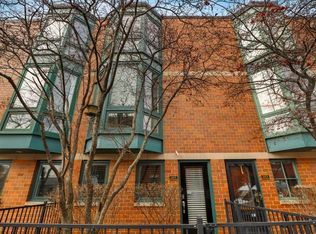 2700 N Seminary Ave APT C, Chicago, IL 60614