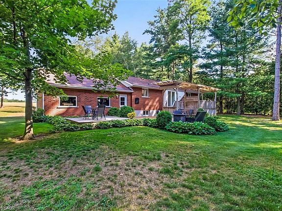2nd image of 1040 Vittoria Rd
