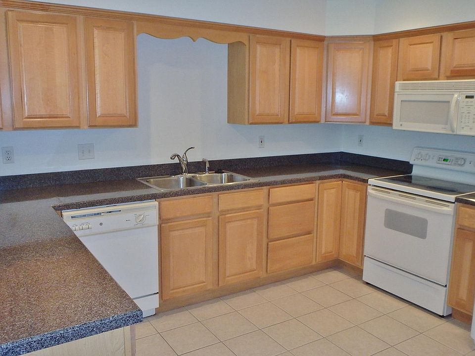 2nd image of 120 Kenley Ct #120