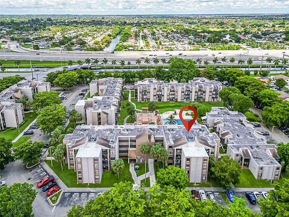 2nd image of 3581 SW 117th Ave #5-209