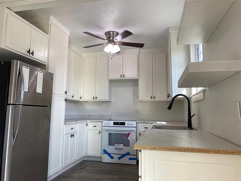 406 Harper Ln — Photo 25