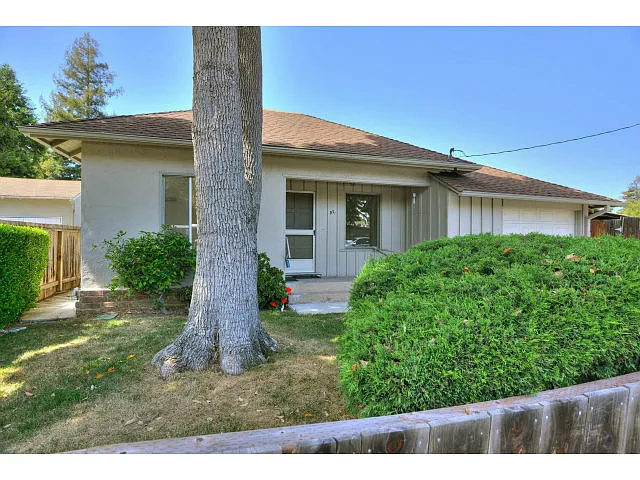 931 Marsh Rd photo 1