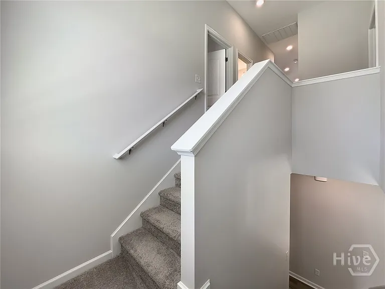 115 Melody Dr — Photo 17