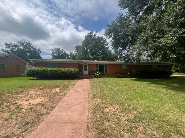 1001 Edgewood Dr