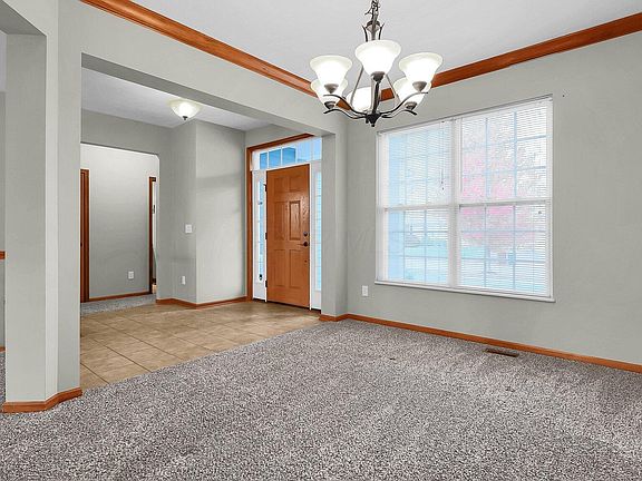 5th image of 8303 Wildflower Dr
