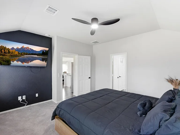 8027 Dauntless Dr — Photo 22