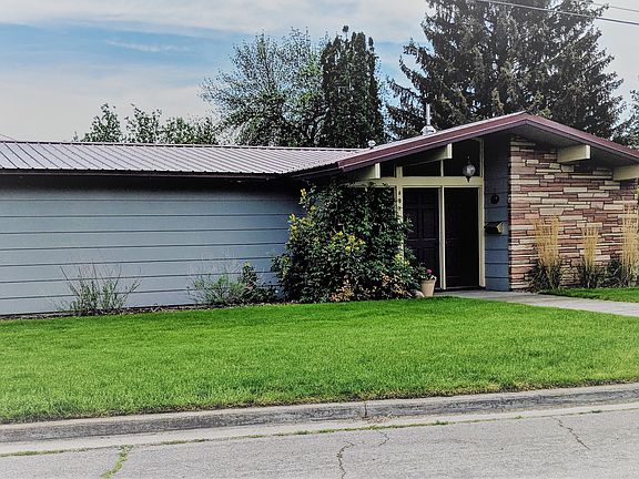 3rd image of 601 Pattee Creek Dr