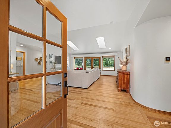 5th image of 1188 Dewey Lane