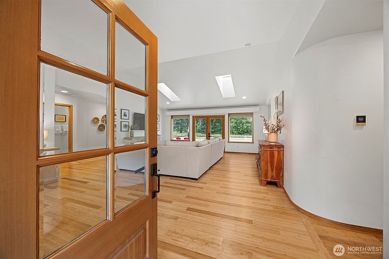 5th image of 1188 Dewey Lane