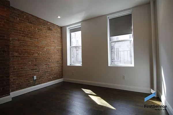 Rented by FirstService Realty (legacy) | media 6