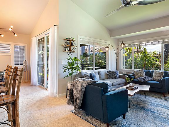 5th image of 75-6025 Alii Dr APT D202