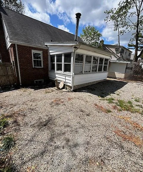 345 Walton St — Photo 26