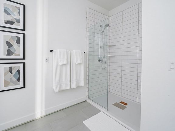 4th image of 1027 Commonwealth Ave APT 22
