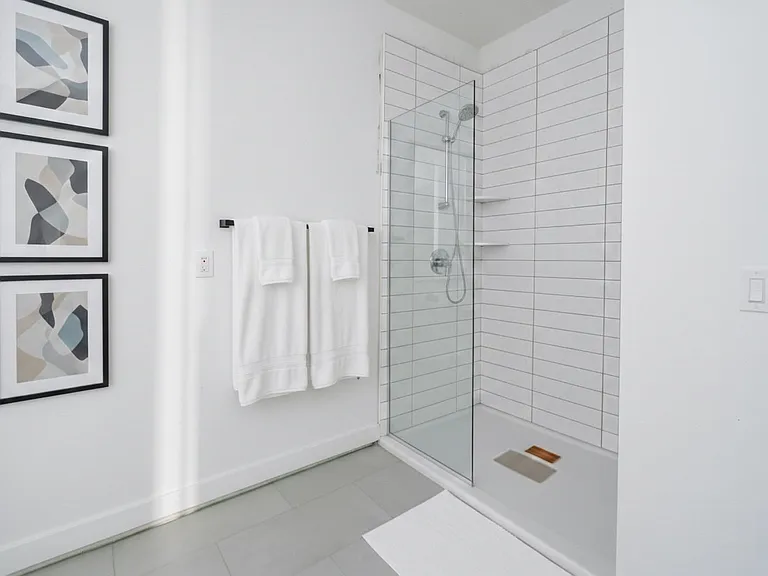 1027 Commonwealth Ave #22 — Photo 4