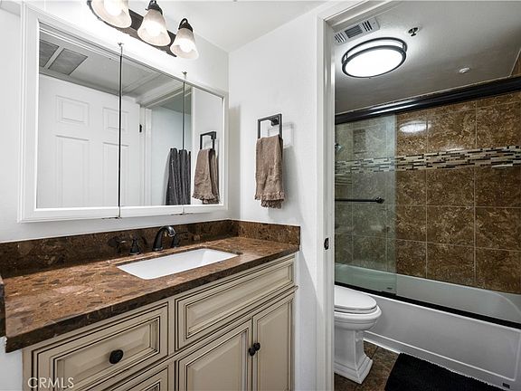 3rd image of 35 Linden Ave APT 410