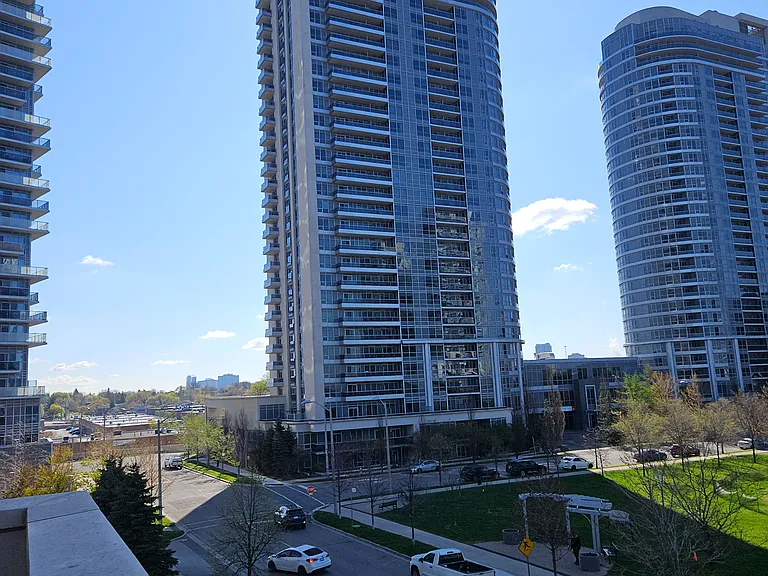 275 Village Green Sq #316 — Photo 23