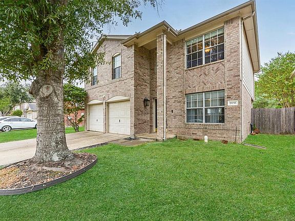 3rd image of 21218 Somerset Park Ln