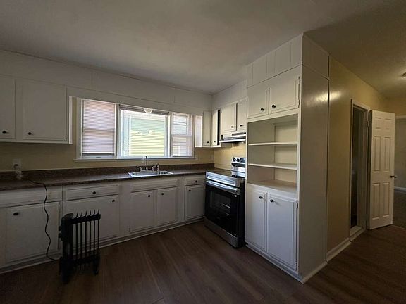 2nd image of 93 Wharton Pl