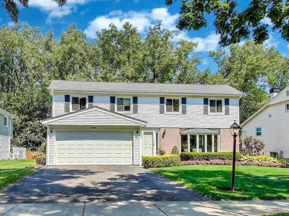 1804 E Apache Ln, Mount Prospect, IL 60056