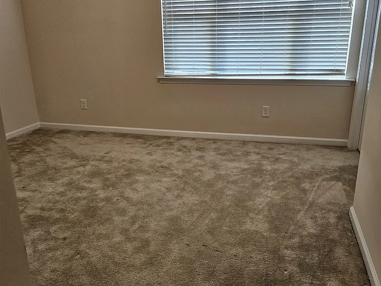1140 Premier Key Dr — Photo 40