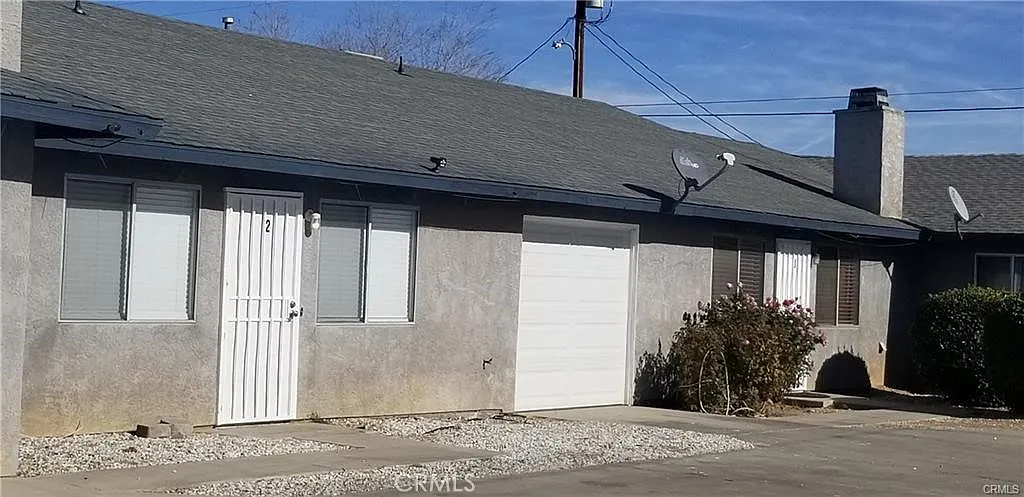 3 bed, 4160 sqft, $1,650 — Photo 2