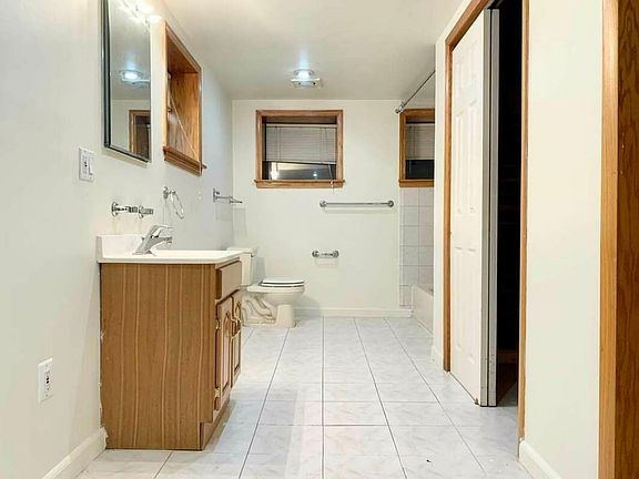 5th image of 28 Prospect Park SW APT 1