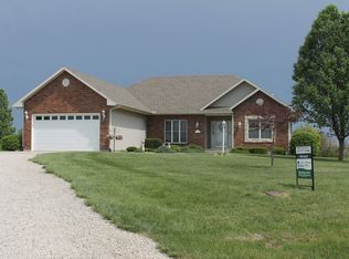 11810 NE Station Ln, Cameron, MO 64429
