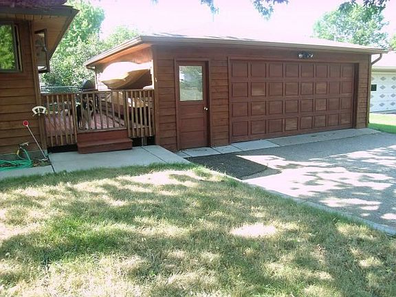 Insulated 2.5 car garage