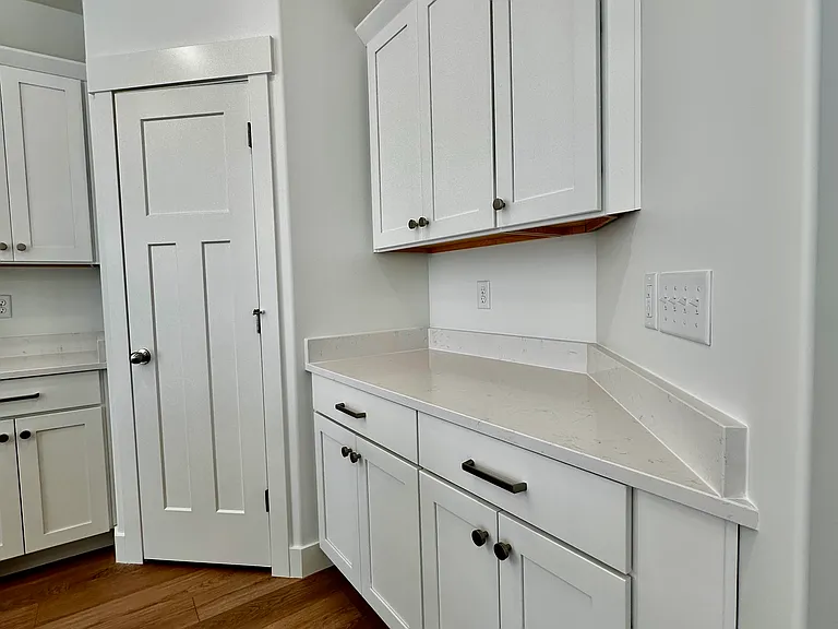 1547 W Banner Dr — Photo 8