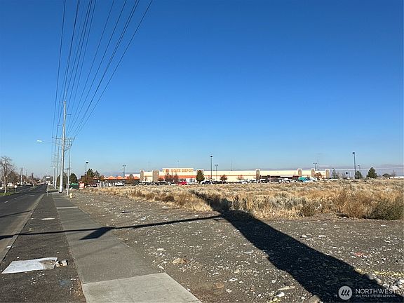 4th image of 96 X W Central Drive