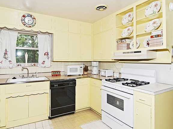 4th image of 5711 Priscilla Cir