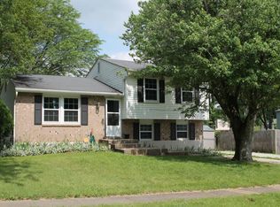 4713 Rustburg Pl, Worthington Hills, KY 40245
