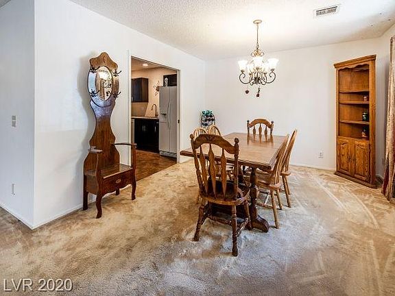 3rd image of 4646 Skyland Dr