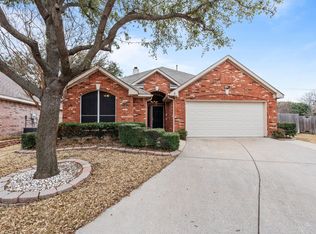 4800 Davy Crockett Trl, Fort Worth, TX 76137