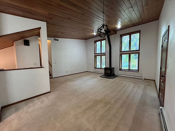 3rd image of 4081 Teal Ave