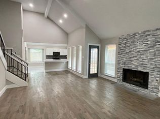 1477 Hampton Rd, Grapevine, TX 76051