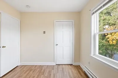 Building Photo - 463 Pond St #3
