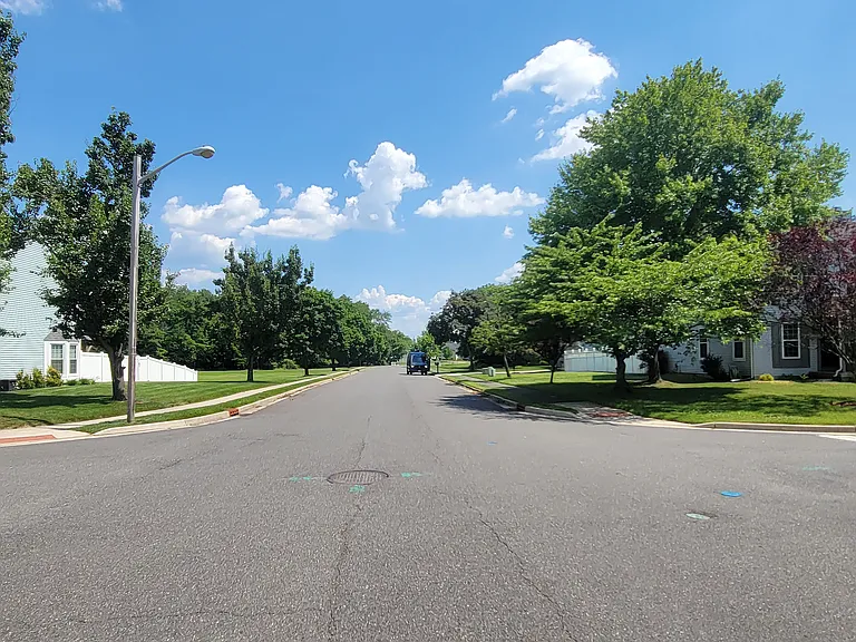 107 Windsor Ct — Photo 8