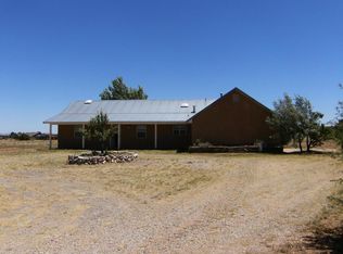 208 Dinkle Rd, Edgewood, NM 87015