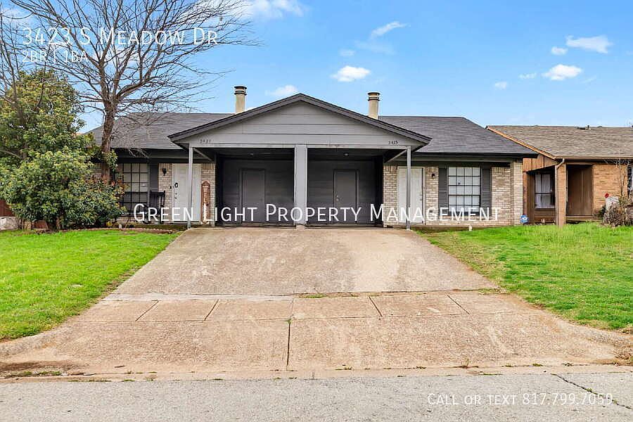1st image of 3423 S Meadow Dr