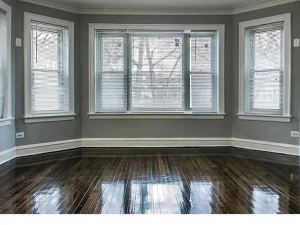 7806 S Bennett Ave APT 1, Chicago, IL 60649
