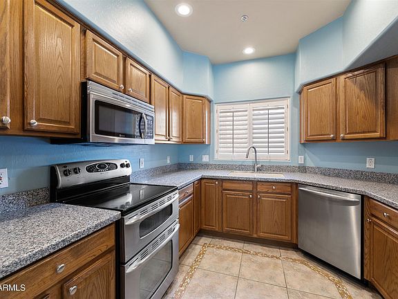 3rd image of 16450 E Avenue Of The Fountains St #48
