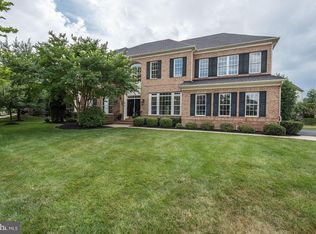 19251 Chartier Dr, Leesburg, VA 20176