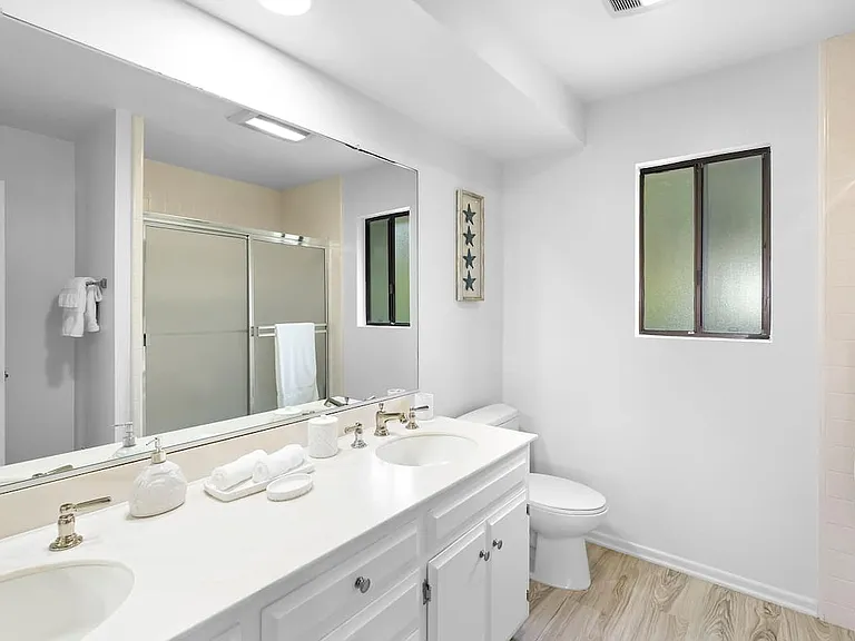 3824 Malibu Country Dr — Photo 50