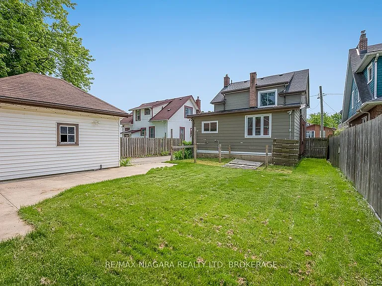 20 Randolph St — Photo 25