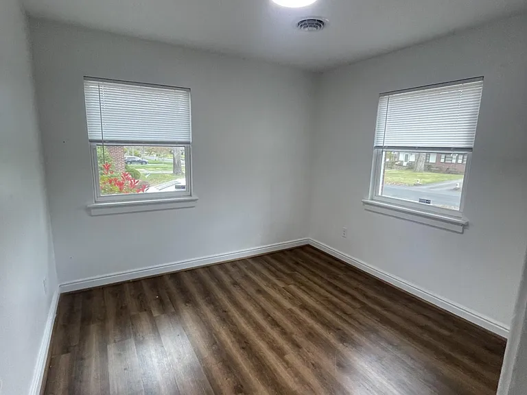 6554 Holliday Rd — Photo 14