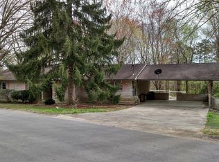 104 Pearl Rd, Oak Ridge, TN 37830