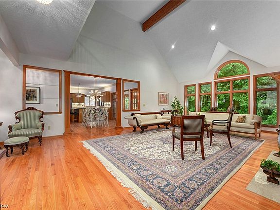 5th image of 14841 Timber Ln