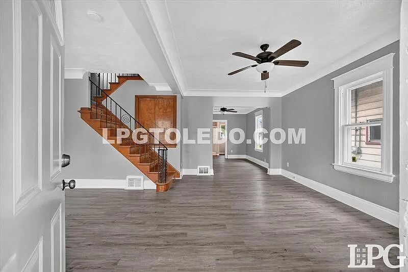 3 bed, 2.0 bath, 1260 sqft, $1,250 — Photo 4