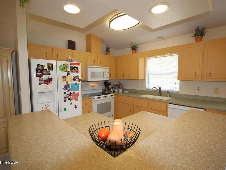2621 India Palm Dr — Photo 2